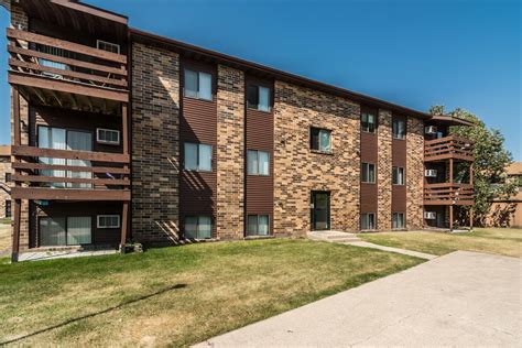 6 Units Available. . Grand forks apartments for rent